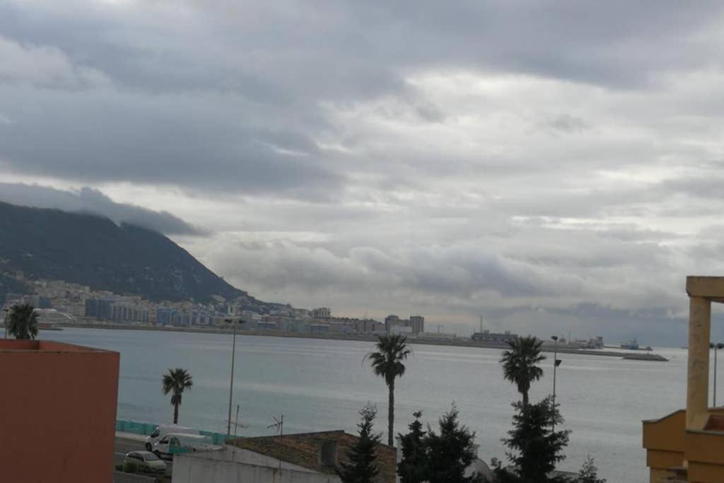 Апартаменти Duplex Con Vistas Al Mar Ла-Лінеа-де-ла-Консепсьйон Екстер'єр фото