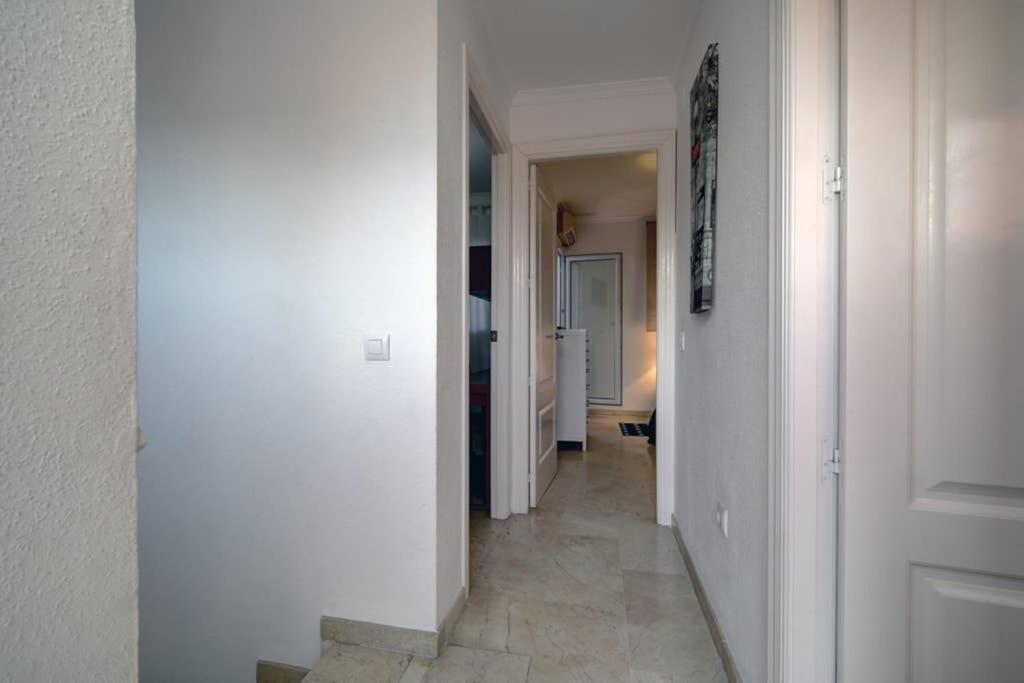 Апартаменти Duplex Con Vistas Al Mar Ла-Лінеа-де-ла-Консепсьйон Екстер'єр фото