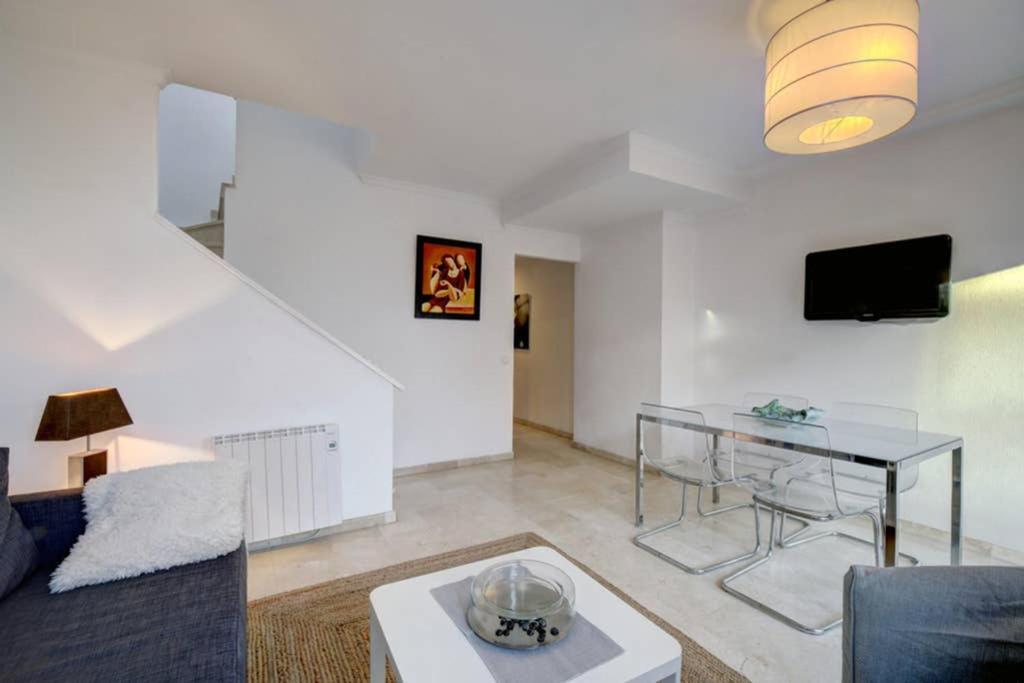 Апартаменти Duplex Con Vistas Al Mar Ла-Лінеа-де-ла-Консепсьйон Екстер'єр фото