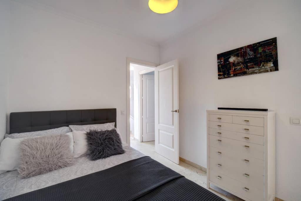 Апартаменти Duplex Con Vistas Al Mar Ла-Лінеа-де-ла-Консепсьйон Екстер'єр фото